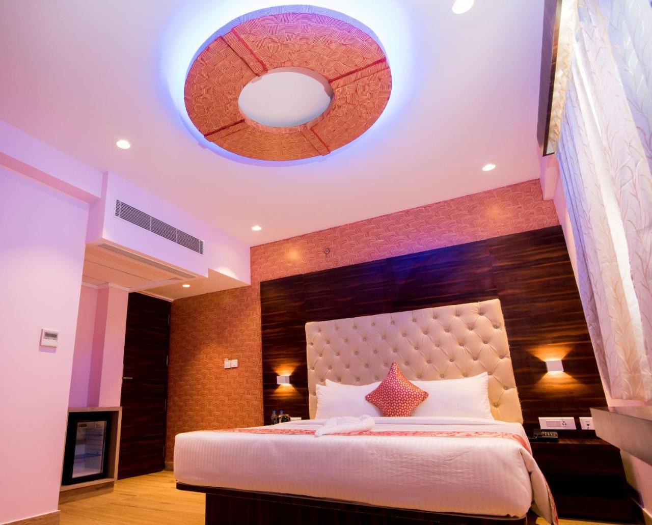 Npg Hotel Yelahanka Ngoại thất bức ảnh